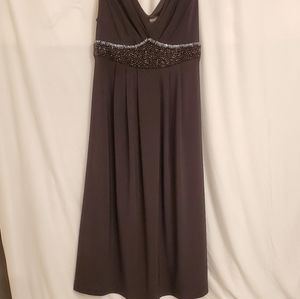 Womens Sleeveless V-neck Little Black Dress